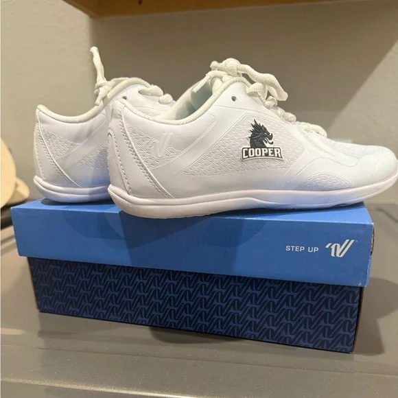 VARSITY double edge 2.0 cheer shoes size 9 - Picture 2 of 10